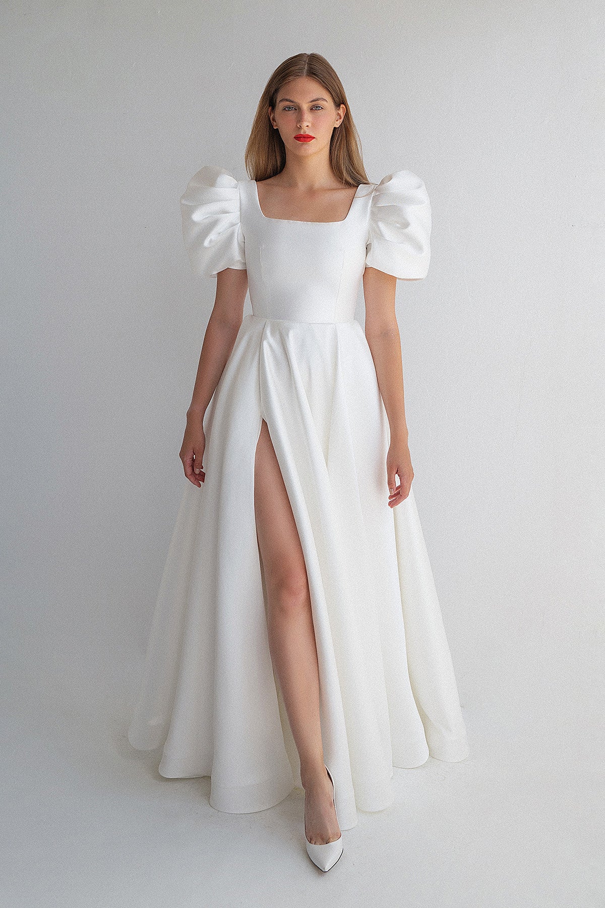 A-line Wedding Dress With Puff Sleeve Zefira 0 US (32 EU) / Off-white A-line Wedding Dress With Puff Sleeve Zefira 0 US (32 EU) / Off-white