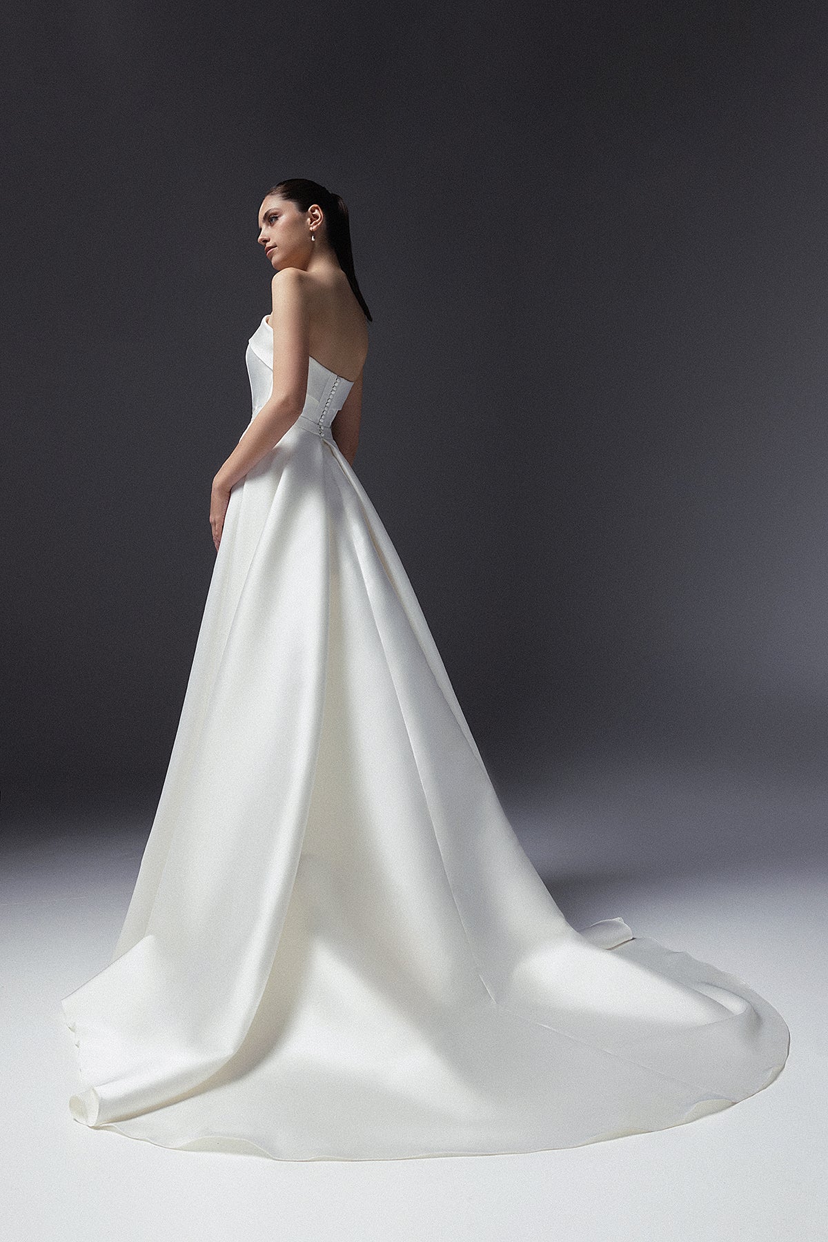 Detachable Long Mikado Skirt with Train Gala 2 US (34 EU) / Off-White Detachable Long Mikado Skirt with Train Gala 2 US (34 EU) / Off-White