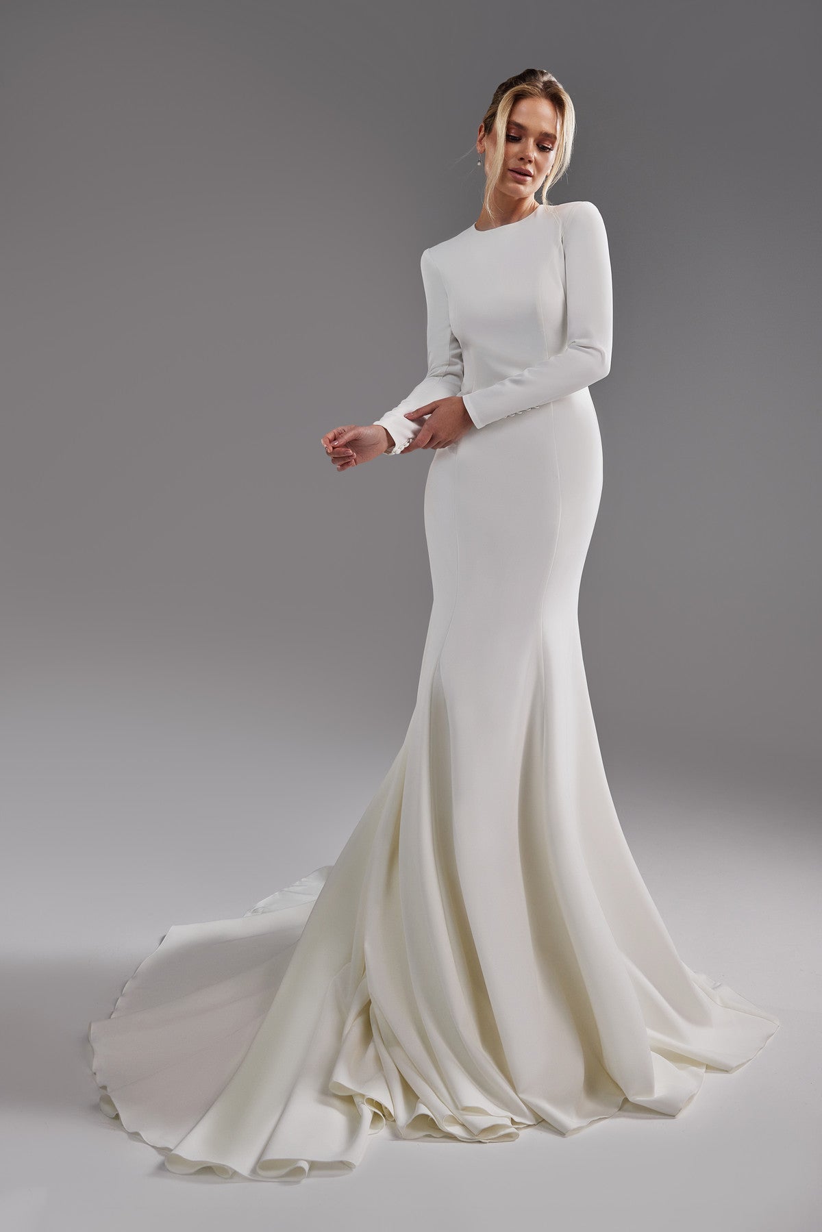 Modest Crepe Long Sleeve Wedding Dress Odetta with Chapel Train 18 US (50 EU) / White Modest Crepe Long Sleeve Wedding Dress Odetta with Chapel Train 18 US (50 EU) / White