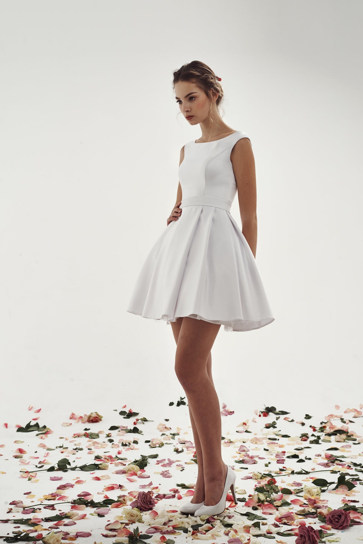 Short Satin Ivory Wedding Dress Jenny 6 US (38 EU) / Ivory Short Satin Ivory Wedding Dress Jenny 6 US (38 EU) / Ivory