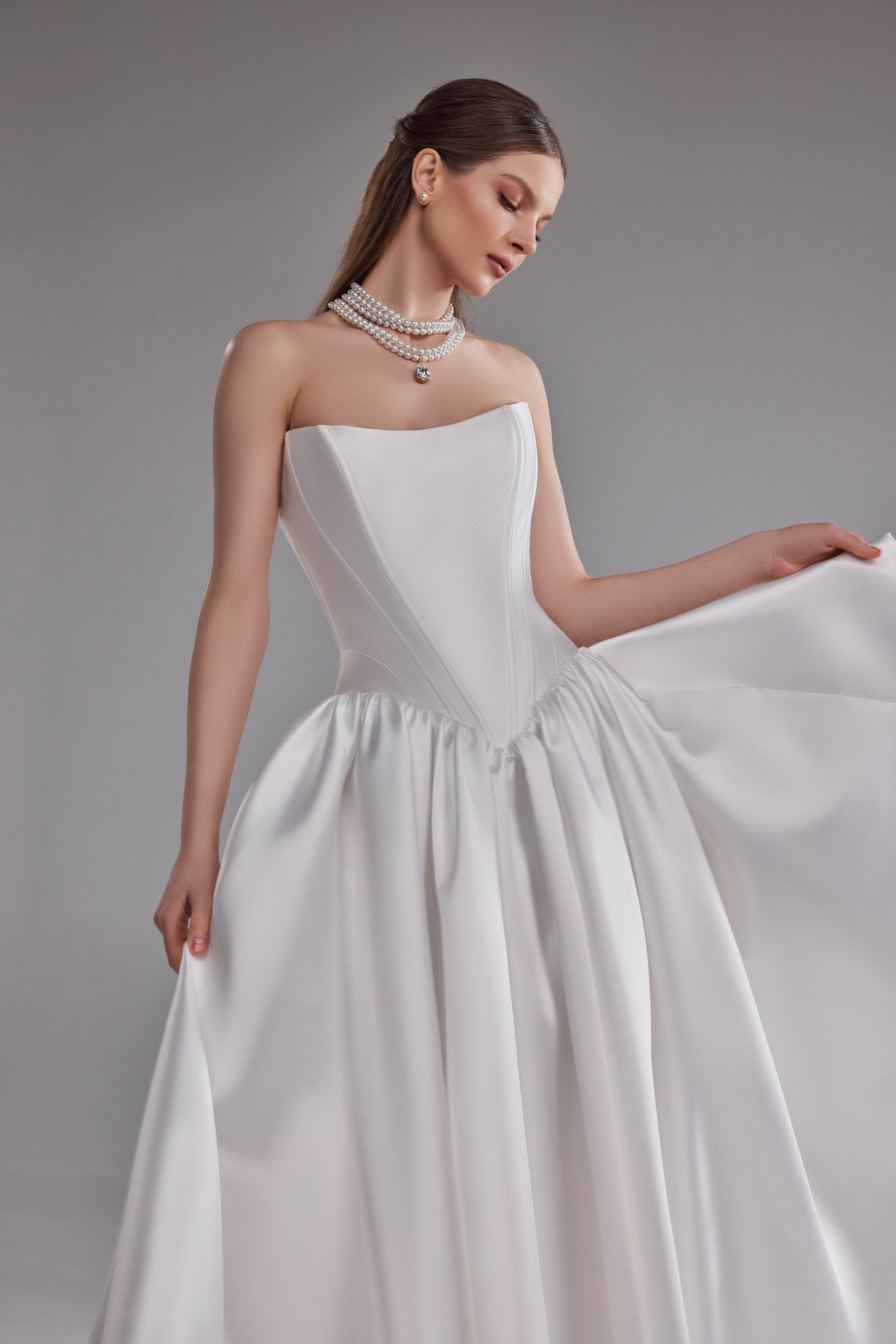 Drop Waist Strapless Mikado Princess Wedding Dress Faith 18 US (50 EU) / Off-white Drop Waist Strapless Mikado Princess Wedding Dress Faith 18 US (50 EU) / Off-white