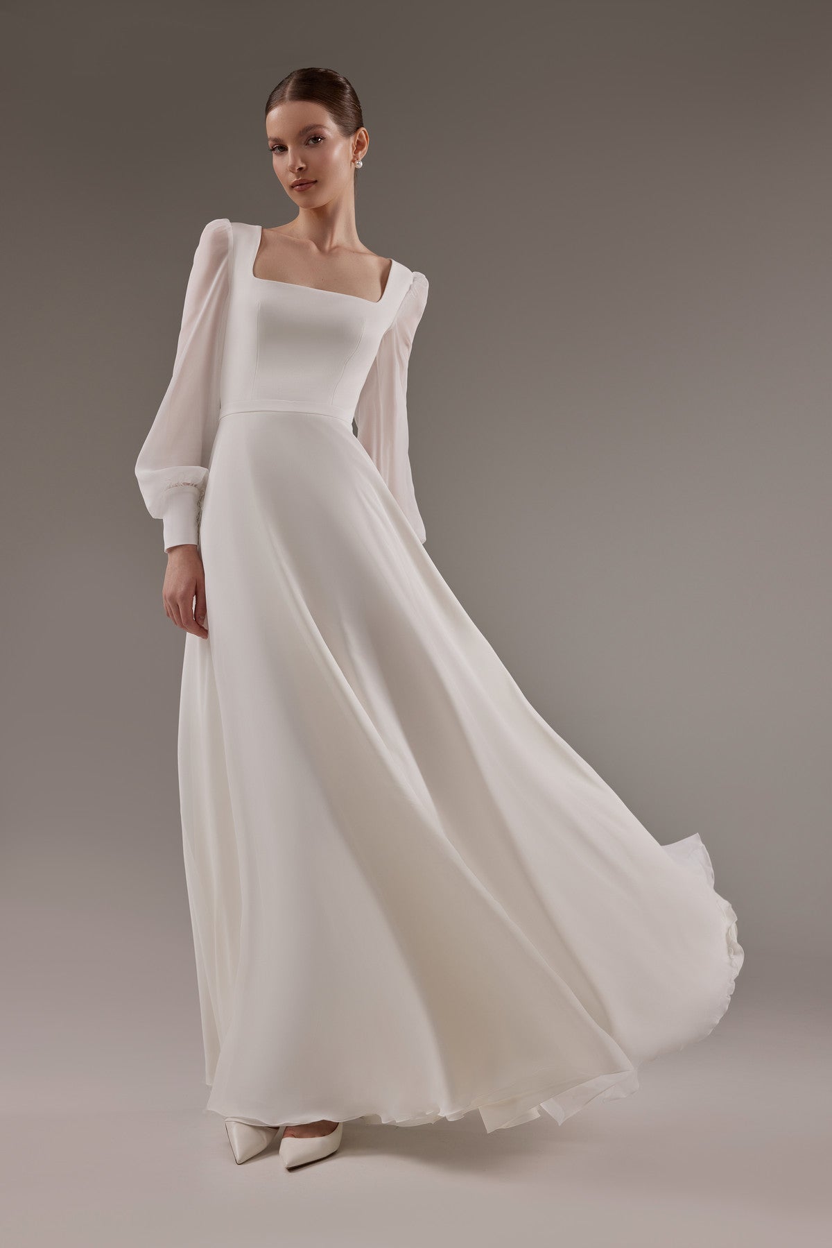 Modest A-line Square Neck Wedding Dress Edita with Long Chiffon Sleeves 4 US (36 EU) / Ivory Modest A-line Square Neck Wedding Dress Edita with Long Chiffon Sleeves 4 US (36 EU) / Ivory