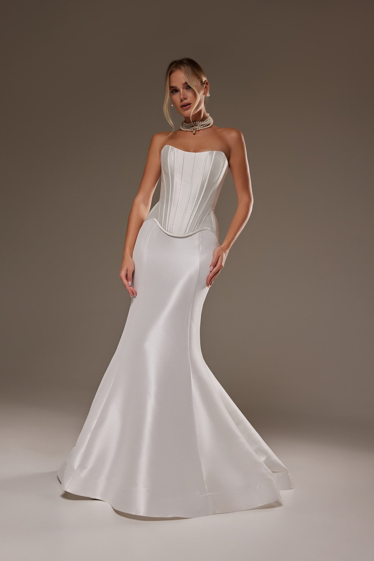 Mikado bridal set with lace-up corset and mermaid skirt Pina