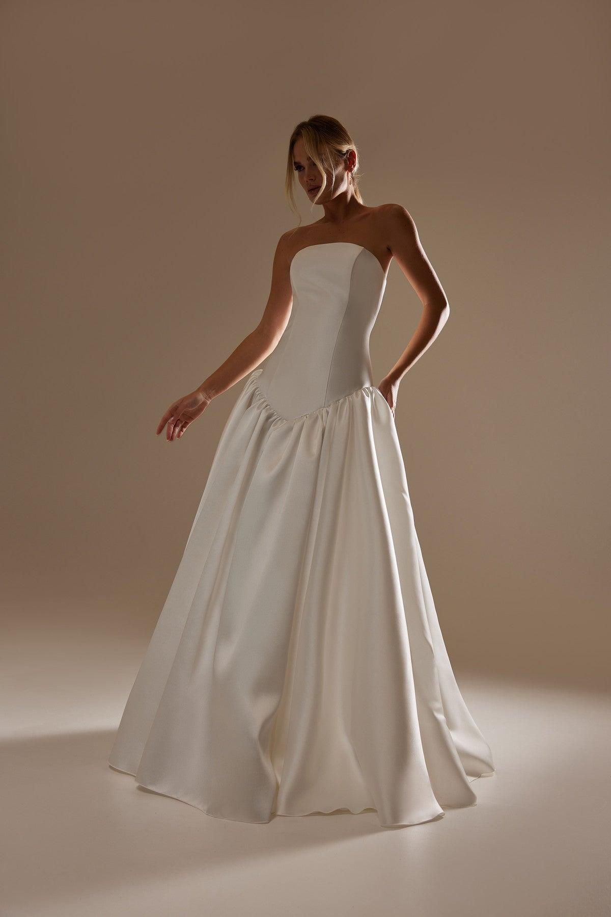 Drop Waist Strapless Mikado Dress Francesca Custom (0-12 US, 32-44 EU) / Off-white Drop Waist Strapless Mikado Dress Francesca Custom (0-12 US, 32-44 EU) / Off-white
