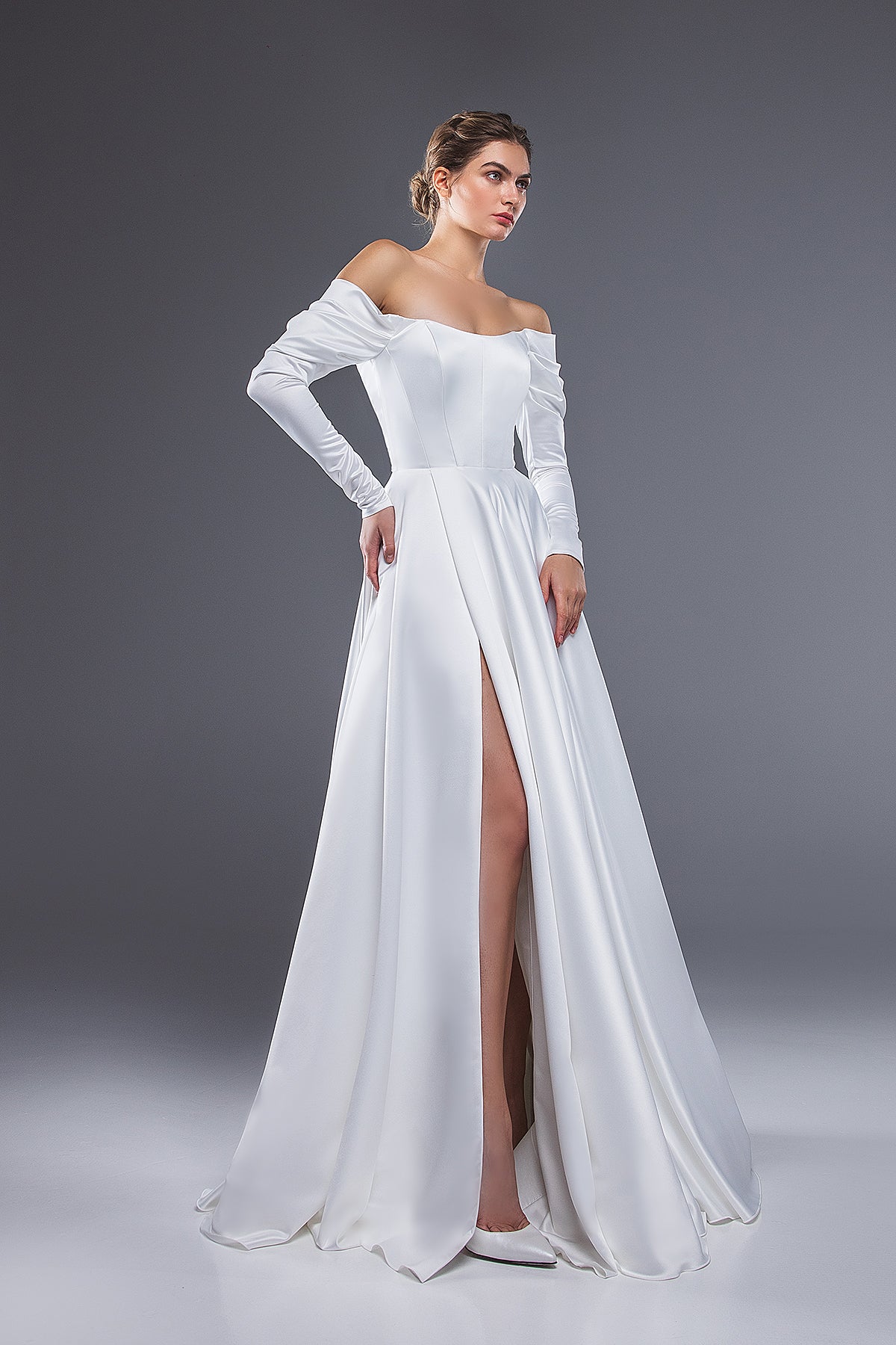 Satin Corset A-Line Wedding Dress Tiana 18 US (50 EU) / Ivory Satin Corset A-Line Wedding Dress Tiana 18 US (50 EU) / Ivory