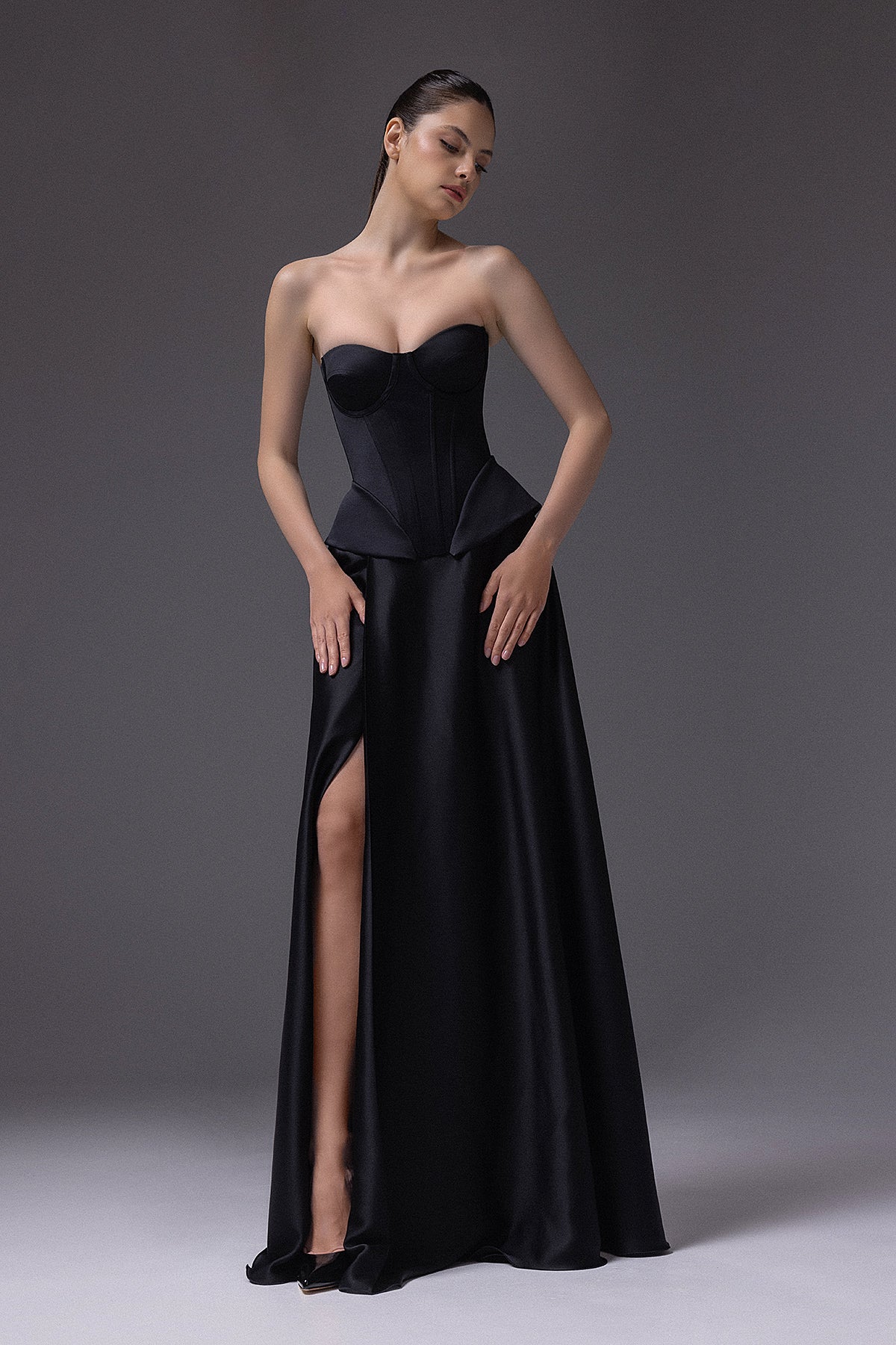 Silk Wedding Skirt With Strapless Satin Corset Aurelia Ready to Ship / Light ivory / Custom (0-12 US, 32-44 EU) Silk Wedding Skirt With Strapless Satin Corset Aurelia Ready to Ship / Light ivory / Custom (0-12 US, 32-44 EU)