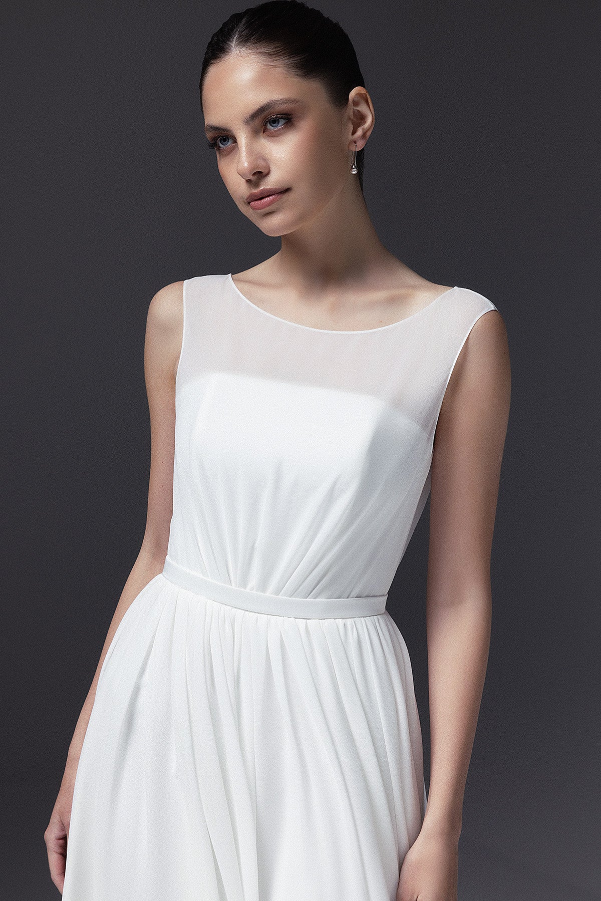 MINIMALIST BOAT NECK CHIFFON WEDDING DRESS AVELINA