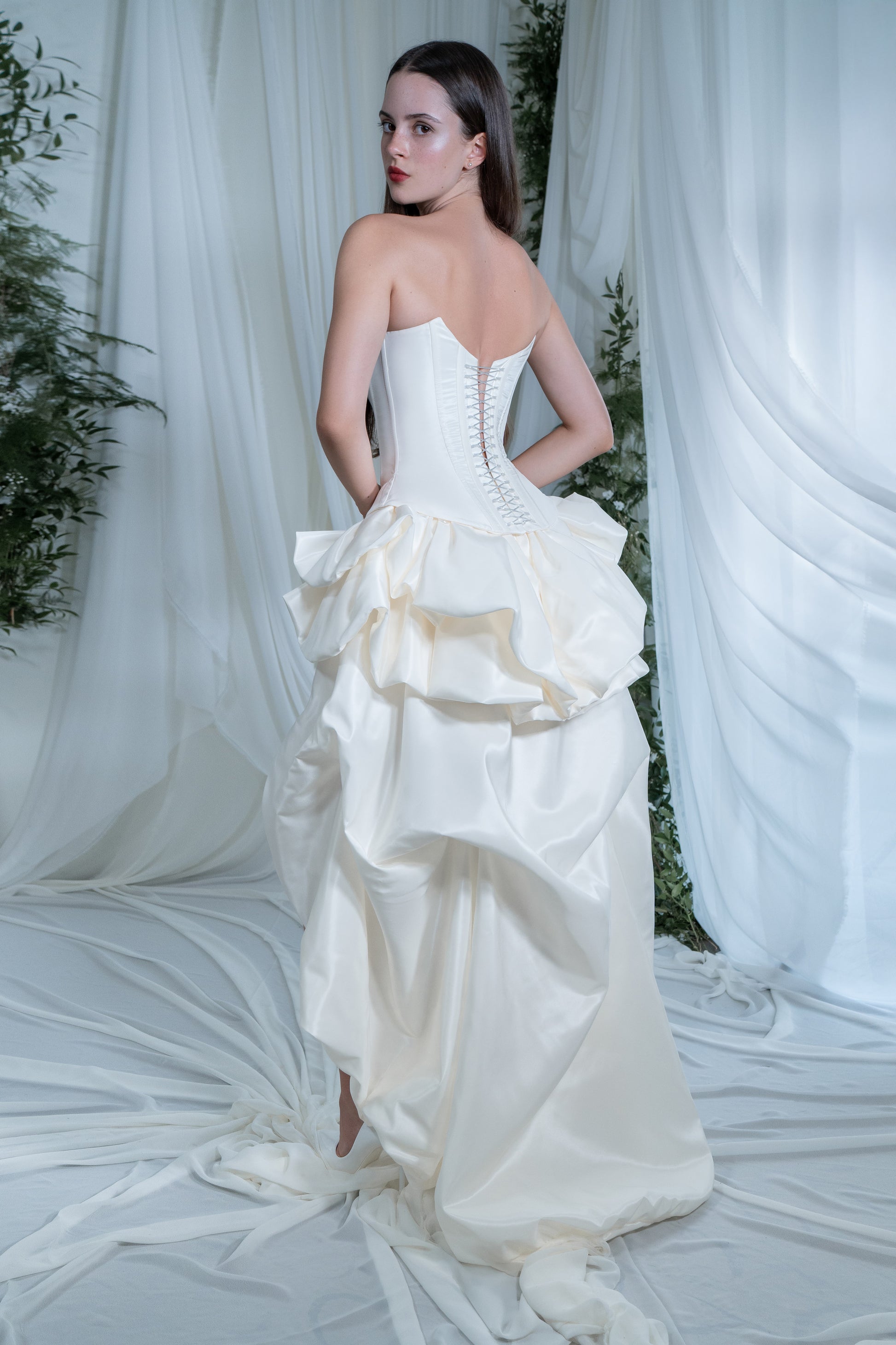 Ivory Taffeta Two Piece Ethereal Wedding Dress Amira | Corset Gown with High-Low Skirt 14 US (46 EU) / Champagne Ivory Taffeta Two Piece Ethereal Wedding Dress Amira | Corset Gown with High-Low Skirt 14 US (46 EU) / Champagne