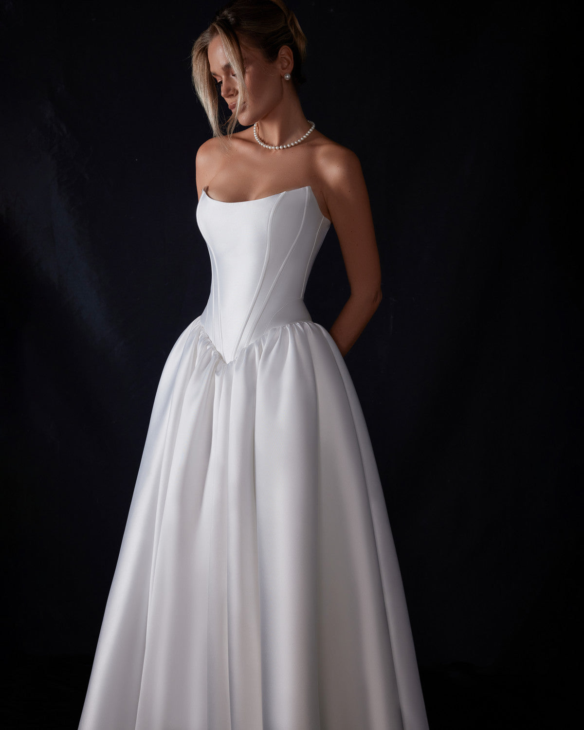 Drop Waist Strapless Mikado Princess Wedding Dress Faith 18 US (50 EU) / Off-white Drop Waist Strapless Mikado Princess Wedding Dress Faith 18 US (50 EU) / Off-white