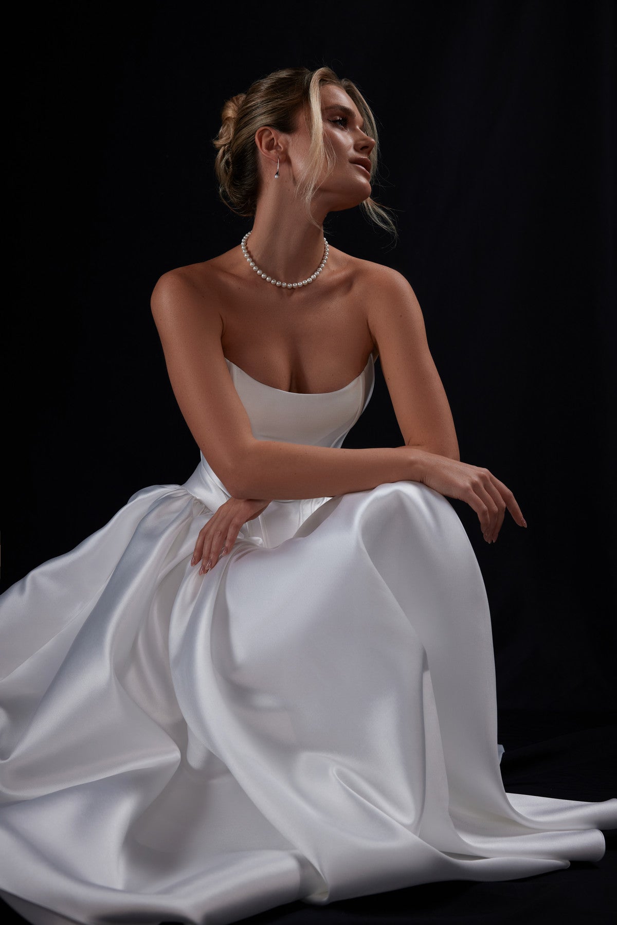 Drop Waist Strapless Mikado Princess Wedding Dress Faith 18 US (50 EU) / Off-white Drop Waist Strapless Mikado Princess Wedding Dress Faith 18 US (50 EU) / Off-white
