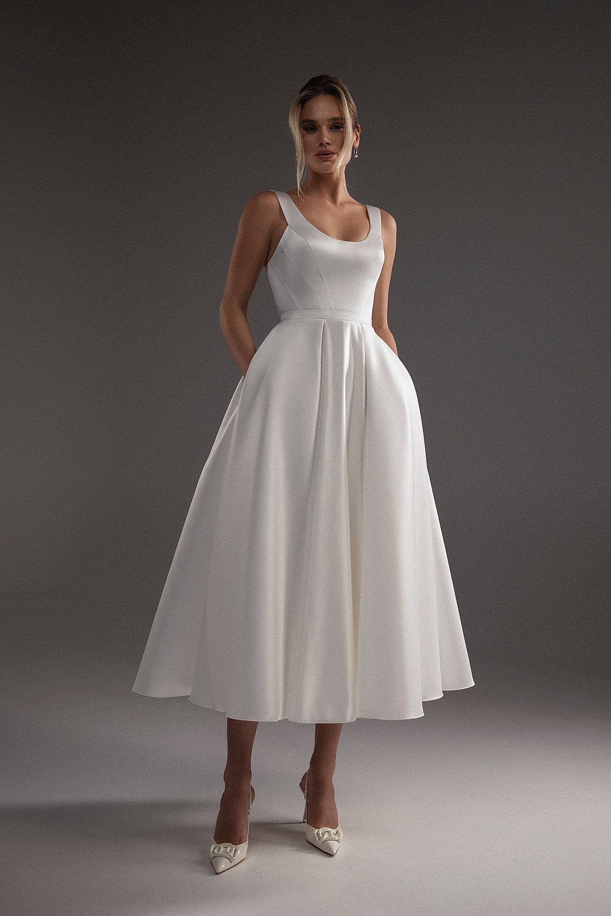 Tea Length Satin Wedding Dress With Scoop Neckline Barbara Midi 0 US (32 EU) / Champagne