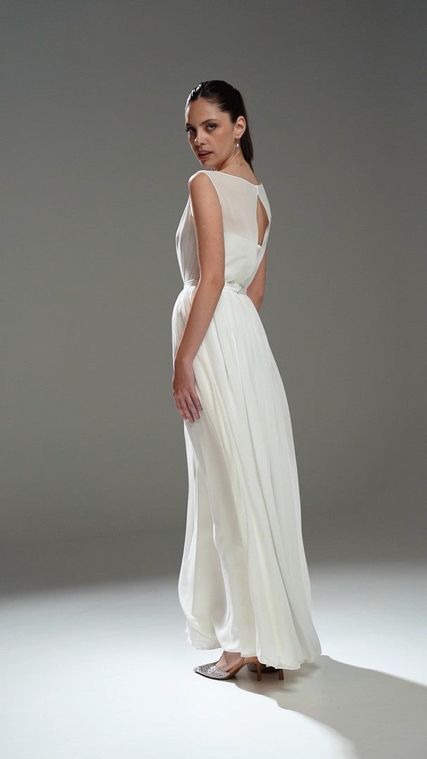 MINIMALIST BOAT NECK CHIFFON WEDDING DRESS AVELINA