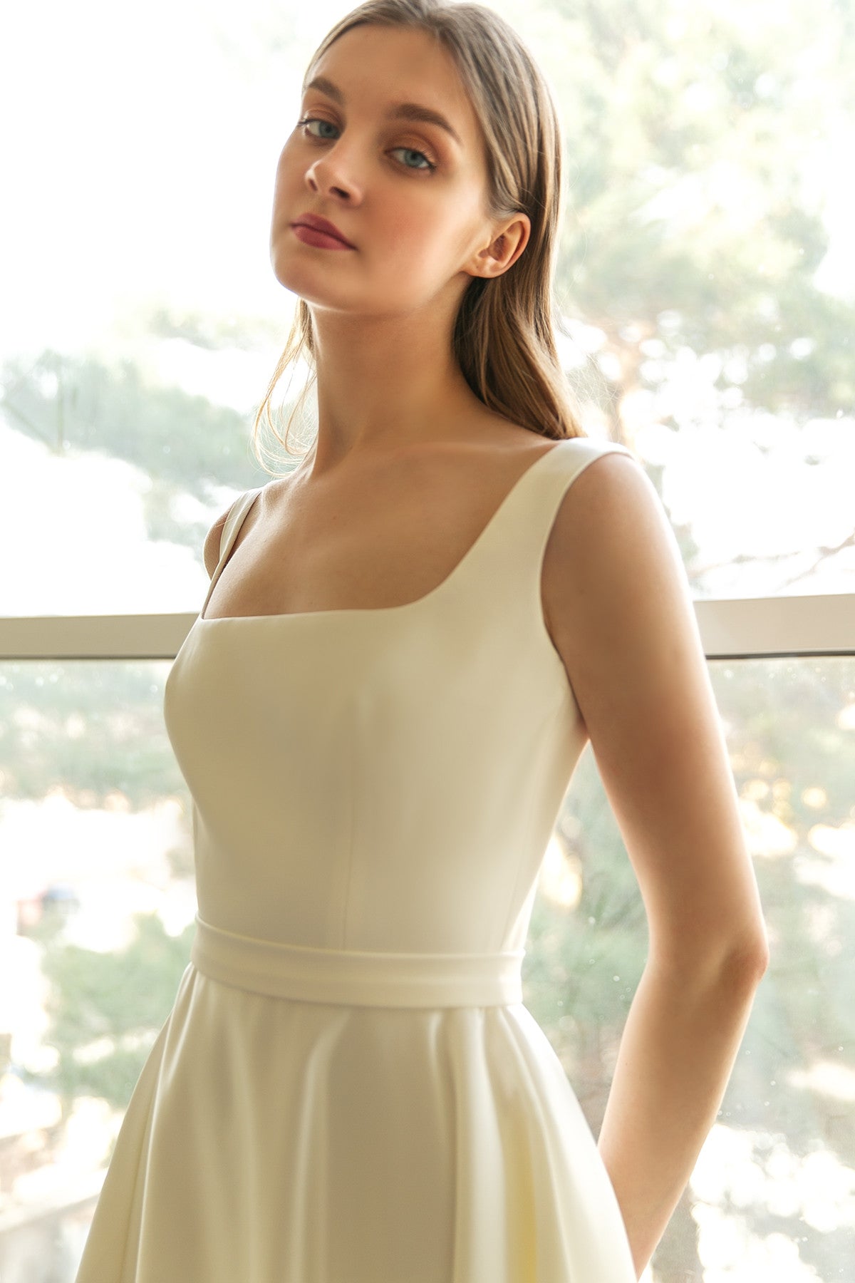 SATIN LONG A-LINE SQUARE NECK WEDDING DRESS VLADA 8 US (40 EU) / Ivory SATIN LONG A-LINE SQUARE NECK WEDDING DRESS VLADA 8 US (40 EU) / Ivory