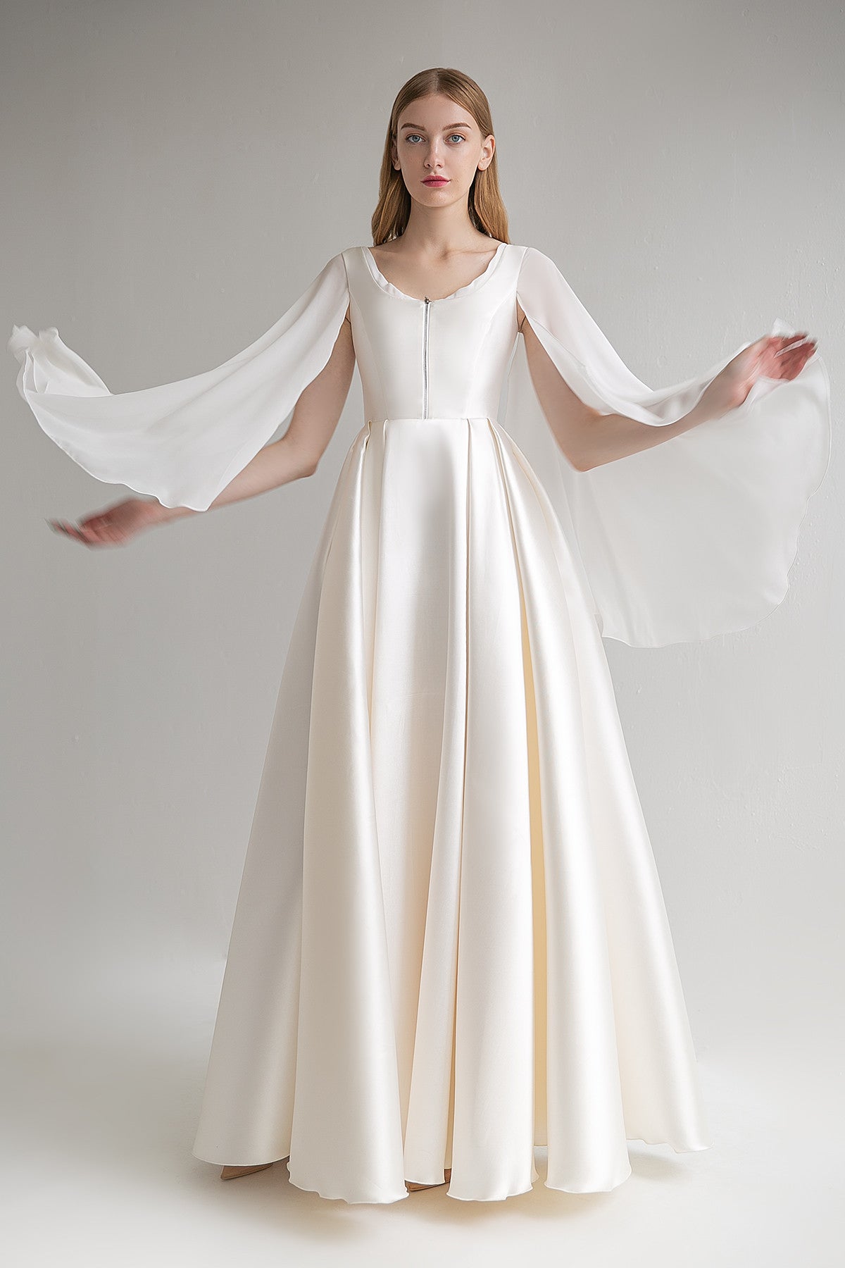 Renaissance Corset Satin Wedding Dress Edite With Cape Sleeves 4 US (36 EU) / White