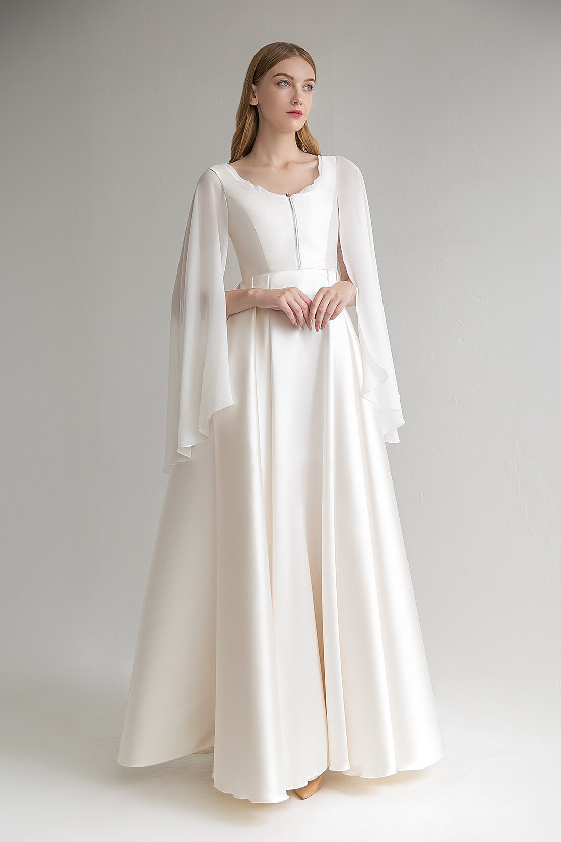 Renaissance Corset Satin Wedding Dress Edite With Cape Sleeves