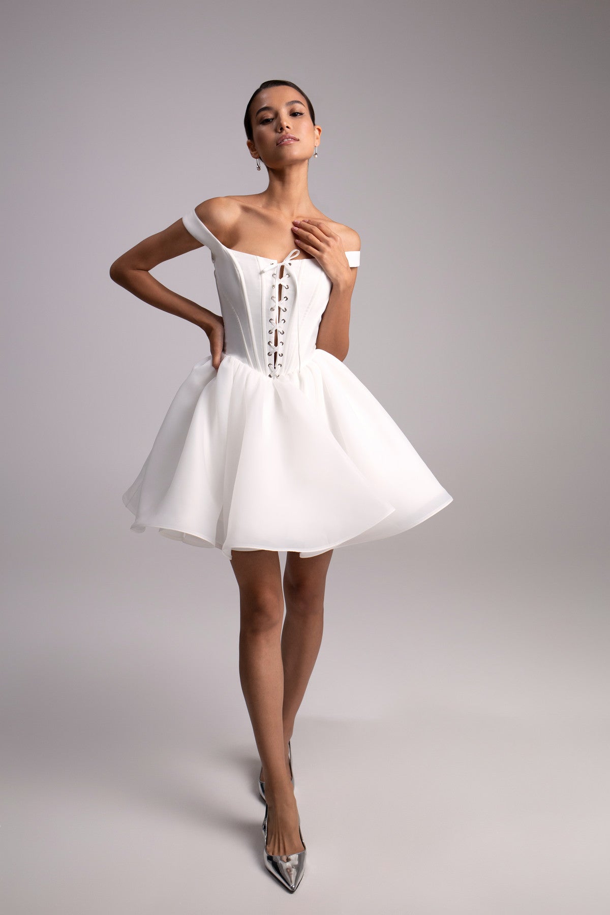 Short Organza Dress With Basque Waist And Square Neck ROSE MINI 18 US (50 EU) / Off-white