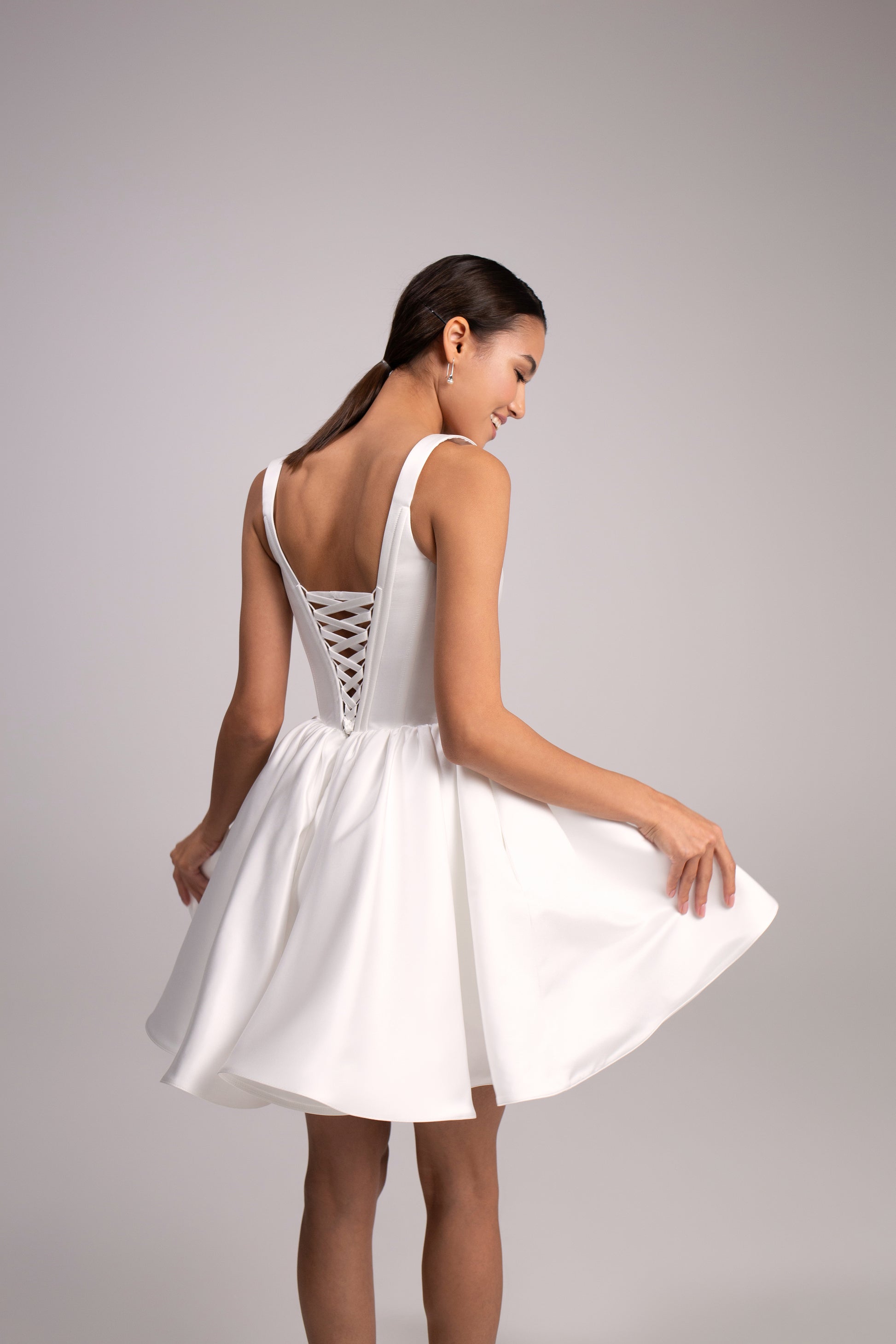 Short Satin Dress With Basque Waist And Square Neck Casia Mini